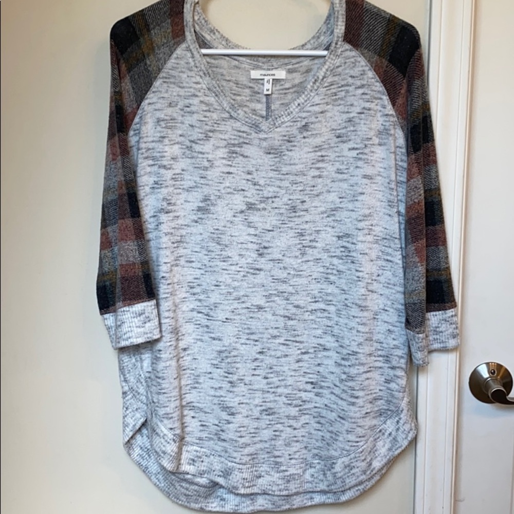 Plaid/heathered Maurices 3/4 sleeve length sweater